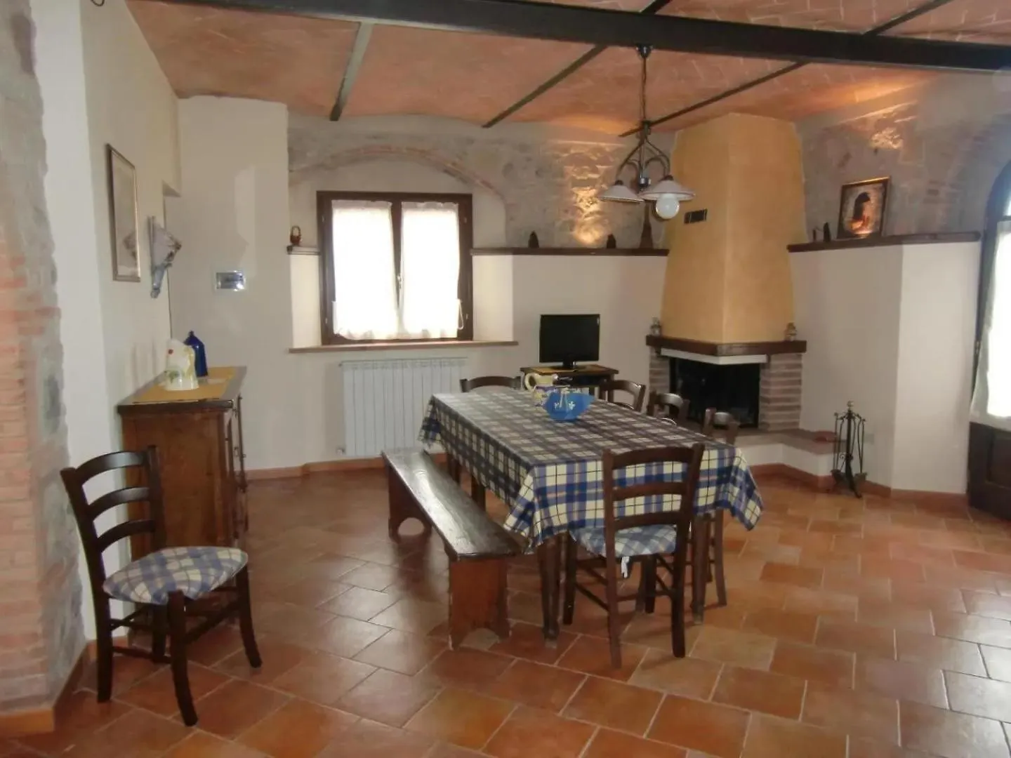 Pozzo 2E 3 Apartment Frassineta